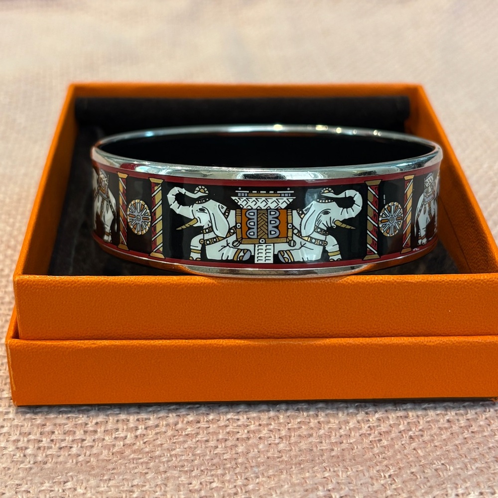 Hermès Enamel Torana Elephants Bangle Bracelet